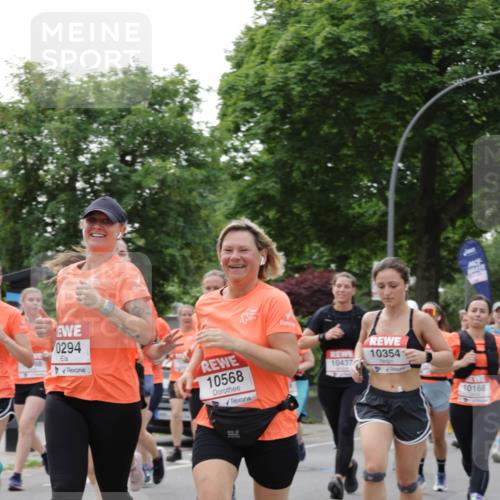 15.06.2025 - REWE Women's Run Jannik Wohlers http://msf.ph/oto/7941915 15.06.2025 08:28:26 Laufen 0294, 10568, 103541, 10437, 10168 meine-sportfotos.de