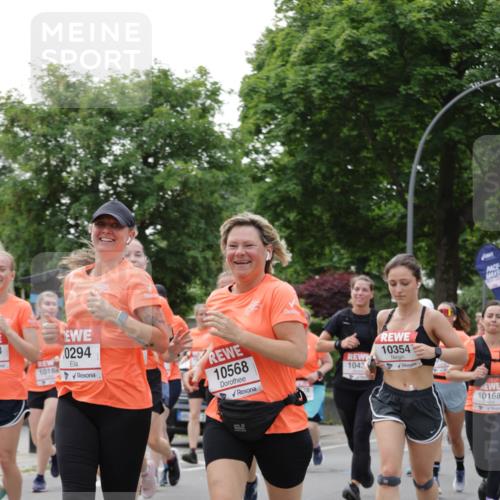 15.06.2025 - REWE Women's Run Jannik Wohlers http://msf.ph/oto/7941923 15.06.2025 08:28:27 Laufen 3, 0294, 10186, 10568, 10354, 1043, 10168 meine-sportfotos.de