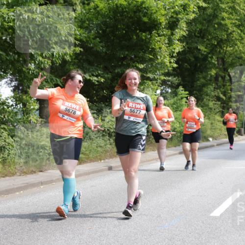 15.06.2025 - REWE Women's Run Jannik Wohlers http://msf.ph/oto/7941929 15.06.2025 10:15:44 Laufen 5678, 5677, 413, 5366 meine-sportfotos.de