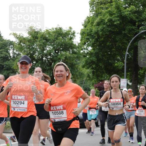 15.06.2025 - REWE Women's Run Jannik Wohlers http://msf.ph/oto/7941954 15.06.2025 08:28:27 Laufen 10294, 00, 10568, 10178, 10354, 10168 meine-sportfotos.de