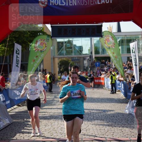 13.06.2025 - Holstenköstenlauf Felixshl http://msf.ph/oto/7942052 13.06.2025 18:07:50 Laufen 2647, 2957, 3077, 3106, 3283, 3624, 3802, 3865, 3898 meine-sportfotos.de