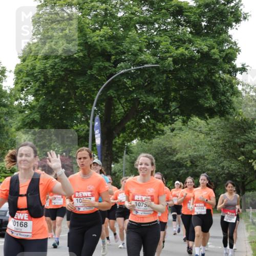 15.06.2025 - REWE Women's Run Jannik Wohlers http://msf.ph/oto/7942053 15.06.2025 08:28:28 Laufen 10168, 380, 10, 1075, 8310, 10653 meine-sportfotos.de