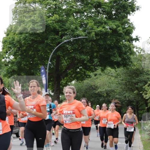 15.06.2025 - REWE Women's Run Jannik Wohlers http://msf.ph/oto/7942077 15.06.2025 08:28:29 Laufen 1014, 10752, 104, 10653, 8310, 10220 meine-sportfotos.de
