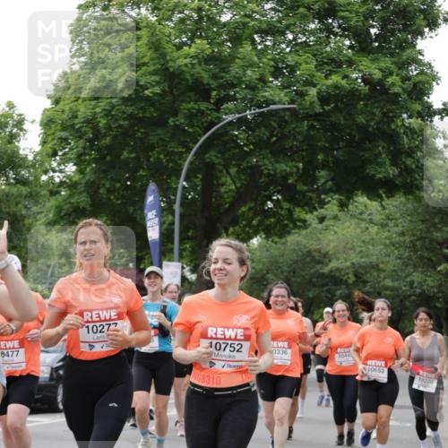 15.06.2025 - REWE Women's Run Jannik Wohlers http://msf.ph/oto/7942117 15.06.2025 08:28:29 Laufen 0477, 10277, 10752, 0336, 1044, 0653, 8310, 10220 meine-sportfotos.de