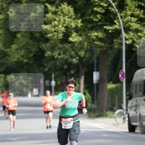 15.06.2025 - REWE Women's Run Jannik Wohlers http://msf.ph/oto/7942207 15.06.2025 09:59:59 Laufen 10007 meine-sportfotos.de