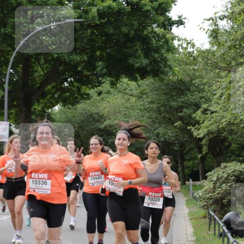 15.06.2025 - REWE Women's Run Jannik Wohlers http://msf.ph/oto/7942211 15.06.2025 08:28:30 Laufen 10445, 10336, 106, 0650, 10220 meine-sportfotos.de