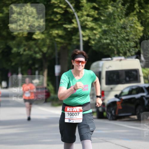 15.06.2025 - REWE Women's Run Jannik Wohlers http://msf.ph/oto/7942230 15.06.2025 10:00:03 Laufen 10007 meine-sportfotos.de