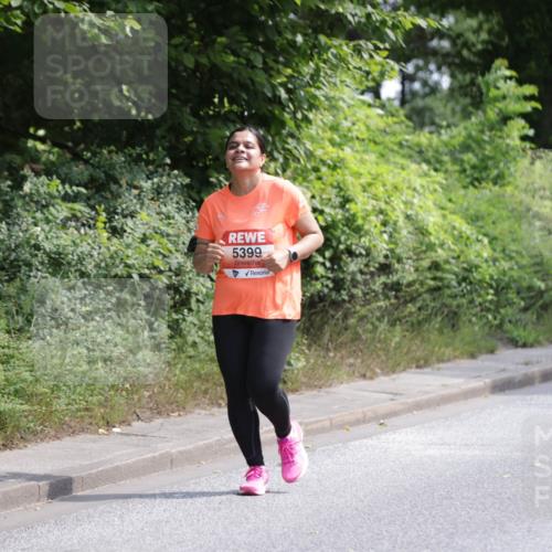 15.06.2025 - REWE Women's Run Jannik Wohlers http://msf.ph/oto/7942238 15.06.2025 10:15:51 Laufen 5399 meine-sportfotos.de