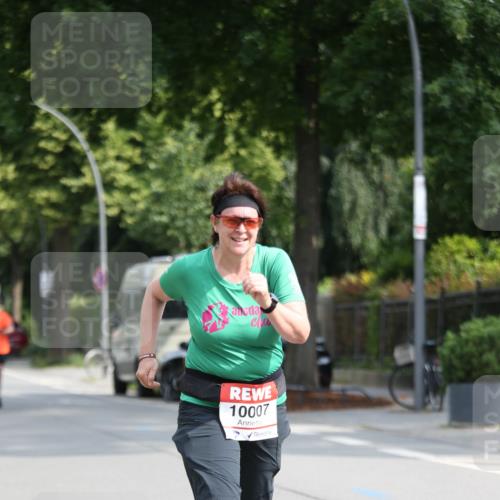 15.06.2025 - REWE Women's Run Jannik Wohlers http://msf.ph/oto/7942258 15.06.2025 10:00:05 Laufen 10007 meine-sportfotos.de