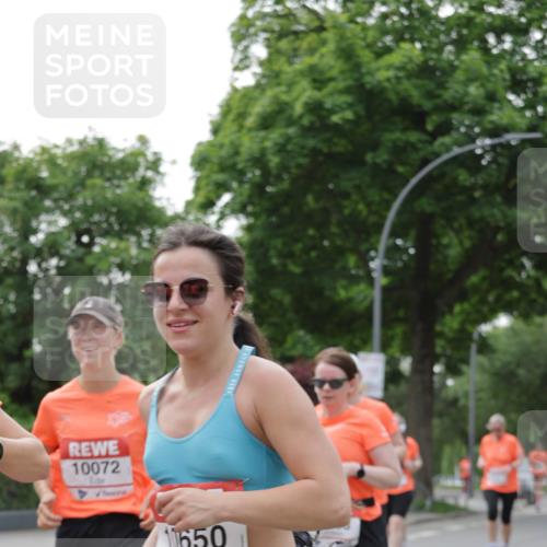 15.06.2025 - REWE Women's Run Jannik Wohlers http://msf.ph/oto/7942278 15.06.2025 08:28:35 Laufen 10072, 10650 meine-sportfotos.de