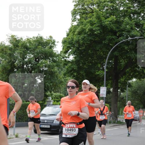 15.06.2025 - REWE Women's Run Jannik Wohlers http://msf.ph/oto/7942298 15.06.2025 08:28:35 Laufen 10544, 1043, 10493, 10351, 10774 meine-sportfotos.de