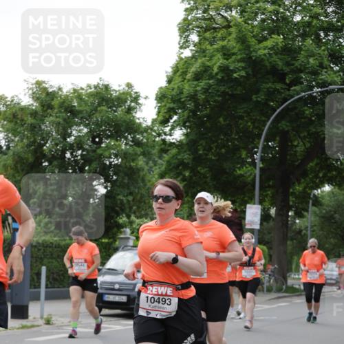15.06.2025 - REWE Women's Run Jannik Wohlers http://msf.ph/oto/7942304 15.06.2025 08:28:35 Laufen 10344, 1043, 10493, 10351, 10774 meine-sportfotos.de