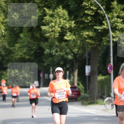 15.06.2025 - REWE Women's Run Jannik Wohlers http://msf.ph/oto/7942317 15.06.2025 10:00:13 Laufen 10622, 1 meine-sportfotos.de