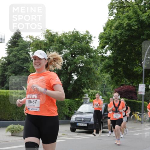 15.06.2025 - REWE Women's Run Jannik Wohlers http://msf.ph/oto/7942332 15.06.2025 08:28:37 Laufen 10487, 1043, 10351 meine-sportfotos.de