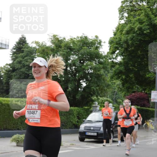 15.06.2025 - REWE Women's Run Jannik Wohlers http://msf.ph/oto/7942338 15.06.2025 08:28:37 Laufen 10487, 2043, 10351 meine-sportfotos.de