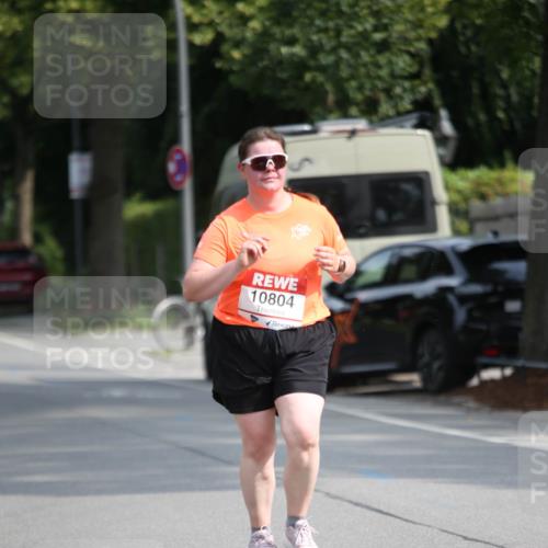 15.06.2025 - REWE Women's Run Jannik Wohlers http://msf.ph/oto/7942417 15.06.2025 10:00:27 Laufen 10804 meine-sportfotos.de