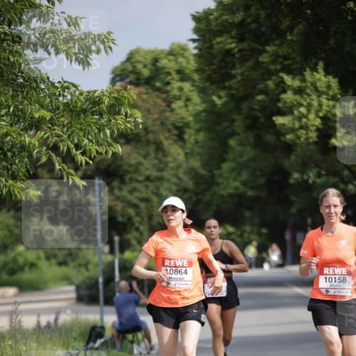 15.06.2025 - REWE Women's Run Jannik Wohlers http://msf.ph/oto/7942469 15.06.2025 08:46:44 Laufen 10864, 10158 meine-sportfotos.de