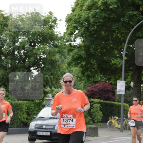 15.06.2025 - REWE Women's Run Jannik Wohlers http://msf.ph/oto/7942522 15.06.2025 08:28:40 Laufen 1043, 10774, 0418 meine-sportfotos.de