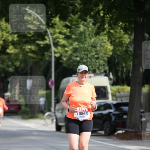 15.06.2025 - REWE Women's Run Jannik Wohlers http://msf.ph/oto/7942581 15.06.2025 10:00:42 Laufen 10863 meine-sportfotos.de