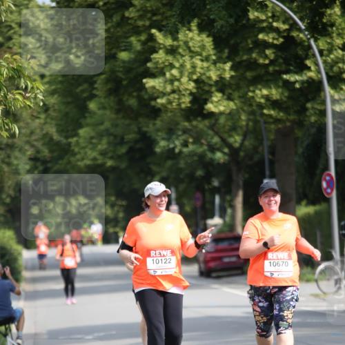 15.06.2025 - REWE Women's Run Jannik Wohlers http://msf.ph/oto/7942647 15.06.2025 10:00:50 Laufen 10122, 10670 meine-sportfotos.de