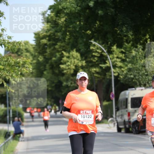 15.06.2025 - REWE Women's Run Jannik Wohlers http://msf.ph/oto/7942744 15.06.2025 10:00:56 Laufen 10122 meine-sportfotos.de
