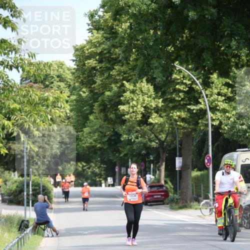 15.06.2025 - REWE Women's Run Jannik Wohlers http://msf.ph/oto/7942898 15.06.2025 10:01:09 Laufen 10636 meine-sportfotos.de
