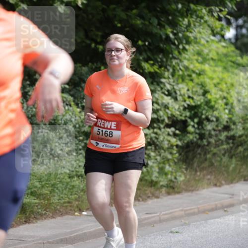 15.06.2025 - REWE Women's Run Jannik Wohlers http://msf.ph/oto/7942901 15.06.2025 10:16:16 Laufen 5320, 5168 meine-sportfotos.de