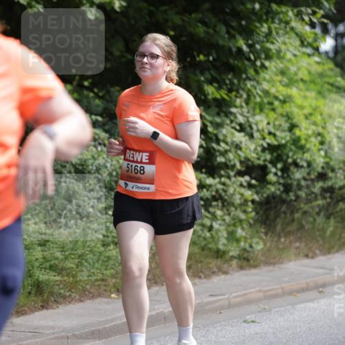 15.06.2025 - REWE Women's Run Jannik Wohlers http://msf.ph/oto/7942915 15.06.2025 10:16:16 Laufen 320, 5168 meine-sportfotos.de