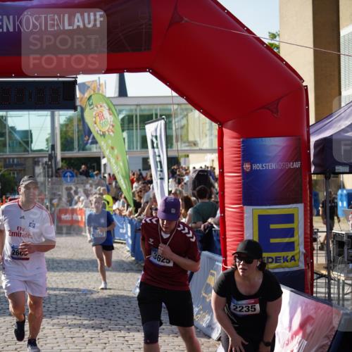 13.06.2025 - Holstenköstenlauf Felixshl http://msf.ph/oto/7942961 13.06.2025 18:08:30 Laufen 2660, 3001, 3028, 3625 meine-sportfotos.de