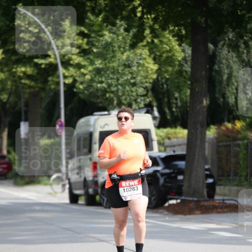 15.06.2025 - REWE Women's Run Jannik Wohlers http://msf.ph/oto/7943219 15.06.2025 10:01:46 Laufen 10283 meine-sportfotos.de