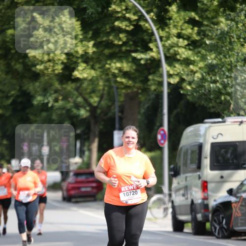 15.06.2025 - REWE Women's Run Jannik Wohlers http://msf.ph/oto/7943278 15.06.2025 10:01:49 Laufen 10720 meine-sportfotos.de