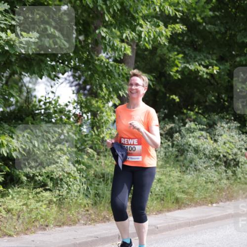 15.06.2025 - REWE Women's Run Jannik Wohlers http://msf.ph/oto/7943323 15.06.2025 10:16:31 Laufen 100, 5106 meine-sportfotos.de