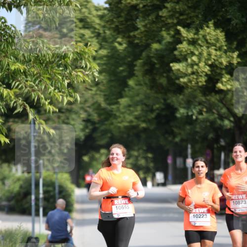 15.06.2025 - REWE Women's Run Jannik Wohlers http://msf.ph/oto/7943352 15.06.2025 10:01:57 Laufen 10655, 10223, 10873 meine-sportfotos.de