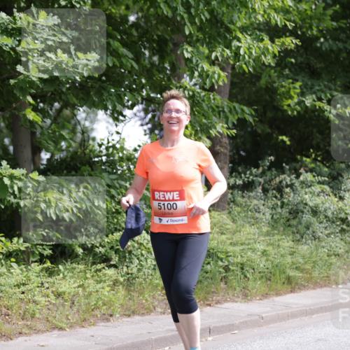 15.06.2025 - REWE Women's Run Jannik Wohlers http://msf.ph/oto/7943377 15.06.2025 10:16:32 Laufen 5100, 5106 meine-sportfotos.de