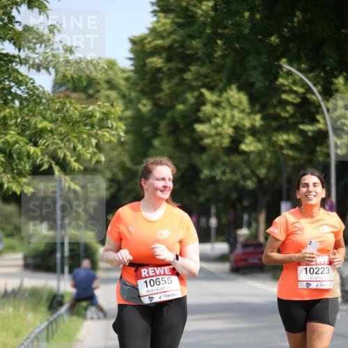15.06.2025 - REWE Women's Run Jannik Wohlers http://msf.ph/oto/7943435 15.06.2025 10:02:02 Laufen 10655, 10223 meine-sportfotos.de