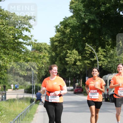 15.06.2025 - REWE Women's Run Jannik Wohlers http://msf.ph/oto/7943438 15.06.2025 10:02:02 Laufen 10655, 5, 10223, 108, 4 meine-sportfotos.de