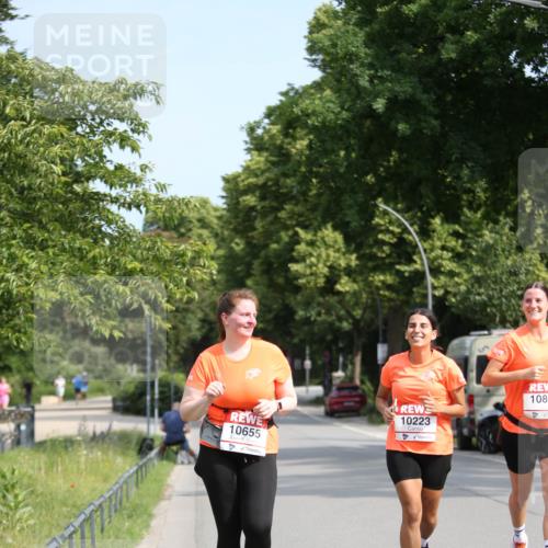 15.06.2025 - REWE Women's Run Jannik Wohlers http://msf.ph/oto/7943442 15.06.2025 10:02:02 Laufen 10223, 10655 meine-sportfotos.de