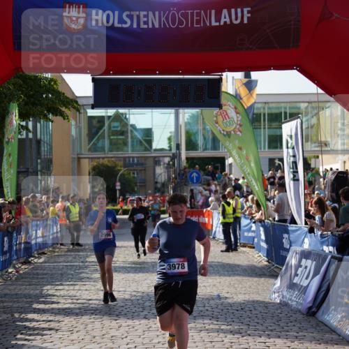 13.06.2025 - Holstenköstenlauf Felixshl http://msf.ph/oto/7943500 13.06.2025 18:09:14 Laufen 2433, 2996, 3978 meine-sportfotos.de