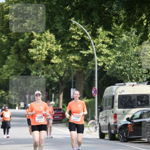15.06.2025 - REWE Women's Run Jannik Wohlers http://msf.ph/oto/7943510 15.06.2025 10:02:39 Laufen 10689, 10420 meine-sportfotos.de