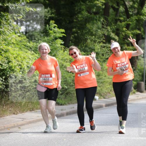 15.06.2025 - REWE Women's Run Jannik Wohlers http://msf.ph/oto/7943540 15.06.2025 10:16:42 Laufen 5632, 5631, 543 meine-sportfotos.de