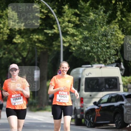 15.06.2025 - REWE Women's Run Jannik Wohlers http://msf.ph/oto/7943544 15.06.2025 10:02:42 Laufen 10689, 10420 meine-sportfotos.de