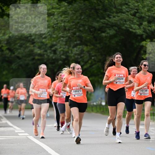 15.06.2025 - REWE Women's Run Dr. Thomas Lammeyer http://msf.ph/oto/7943618 15.06.2025 09:22:08 Laufen 243, 108, 10021, 0024, 10, 10735 meine-sportfotos.de