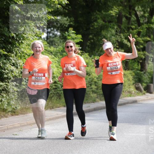 15.06.2025 - REWE Women's Run Jannik Wohlers http://msf.ph/oto/7943642 15.06.2025 10:16:44 Laufen 5243, 5632 meine-sportfotos.de