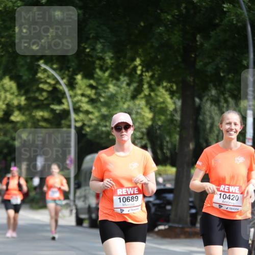 15.06.2025 - REWE Women's Run Jannik Wohlers http://msf.ph/oto/7943655 15.06.2025 10:02:47 Laufen 10689, 10420 meine-sportfotos.de