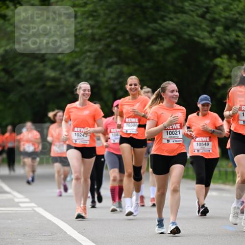 15.06.2025 - REWE Women's Run Dr. Thomas Lammeyer http://msf.ph/oto/7943710 15.06.2025 09:22:10 Laufen 10308, 10243, 1083, 10021, 10548, 10, 4 meine-sportfotos.de