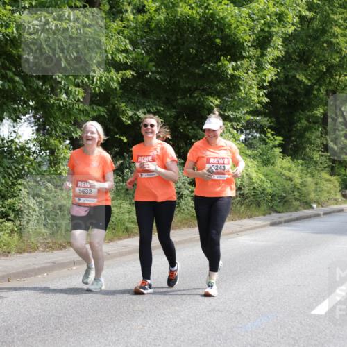 15.06.2025 - REWE Women's Run Jannik Wohlers http://msf.ph/oto/7943800 15.06.2025 10:16:47 Laufen 5632, 243 meine-sportfotos.de
