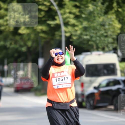 15.06.2025 - REWE Women's Run Jannik Wohlers http://msf.ph/oto/7943843 15.06.2025 10:02:58 Laufen 10517 meine-sportfotos.de