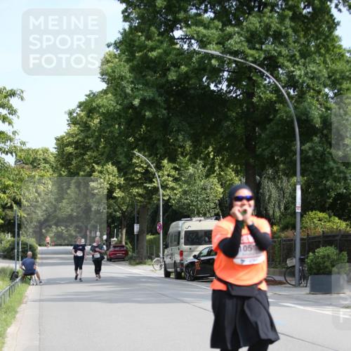 15.06.2025 - REWE Women's Run Jannik Wohlers http://msf.ph/oto/7943870 15.06.2025 10:03:01 Laufen 05 meine-sportfotos.de