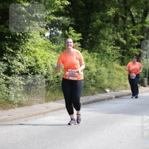 15.06.2025 - REWE Women's Run Jannik Wohlers http://msf.ph/oto/7944000 15.06.2025 10:16:57 Laufen 5363 meine-sportfotos.de