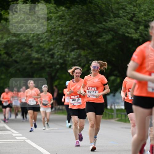 15.06.2025 - REWE Women's Run Dr. Thomas Lammeyer http://msf.ph/oto/7944001 15.06.2025 09:22:15 Laufen 10515, 10112 meine-sportfotos.de